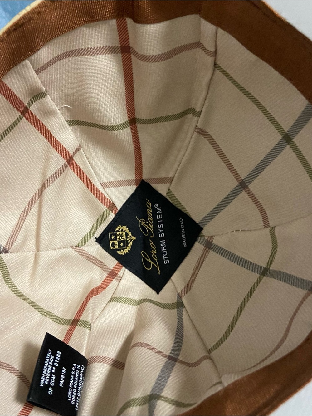 Loro Piana Beige Baseball Cap with Burgundy Logo - Picture 5 of 7